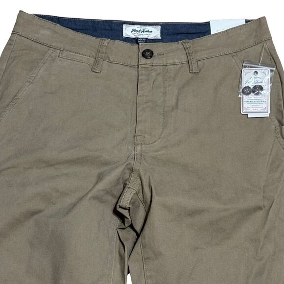 FLAG & ANTHEM Mens Portland Relaxed Stretch Chino Khaki Pants NWT 30W 34L - Picture 2 of 7